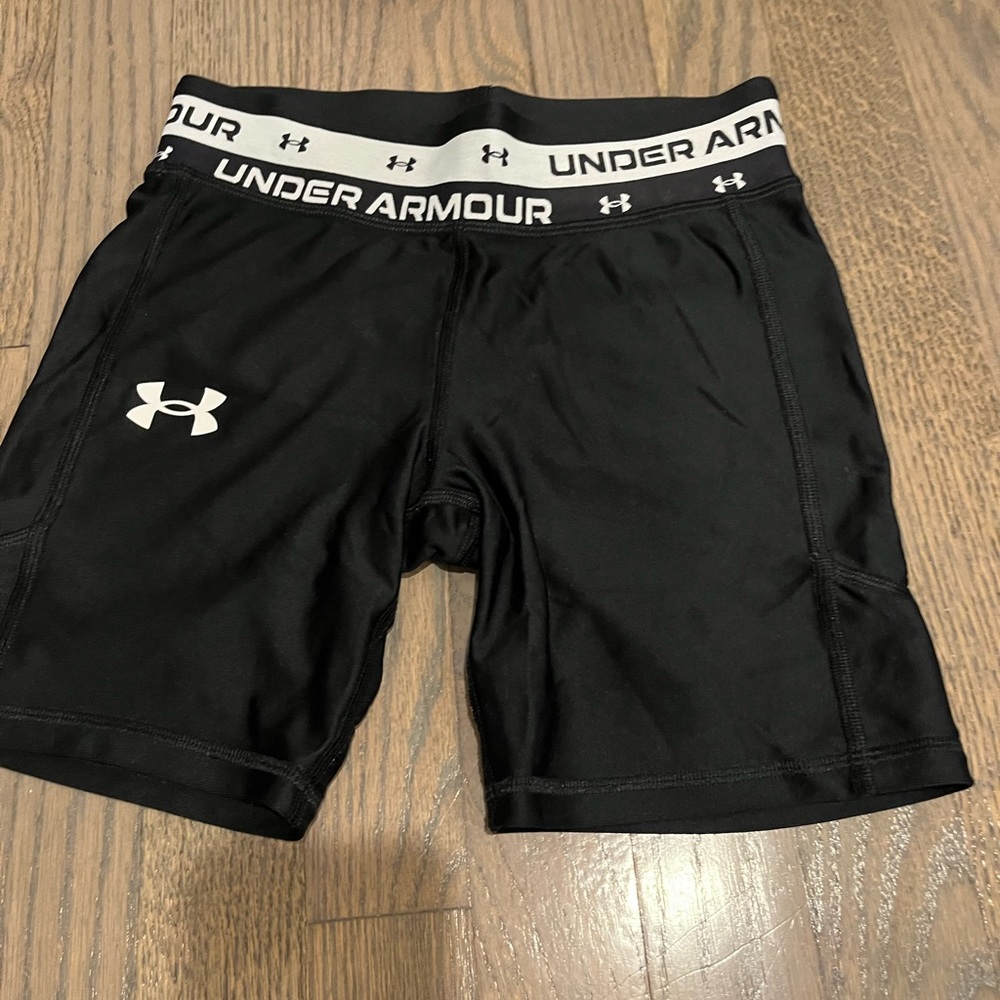 Under Armour women’s biker short